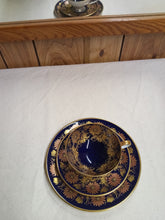 Load image into Gallery viewer, Vintage Hutschenreuther Cups, Saucers and Bread Plates