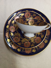 Load image into Gallery viewer, Vintage Hutschenreuther Cups, Saucers and Bread Plates